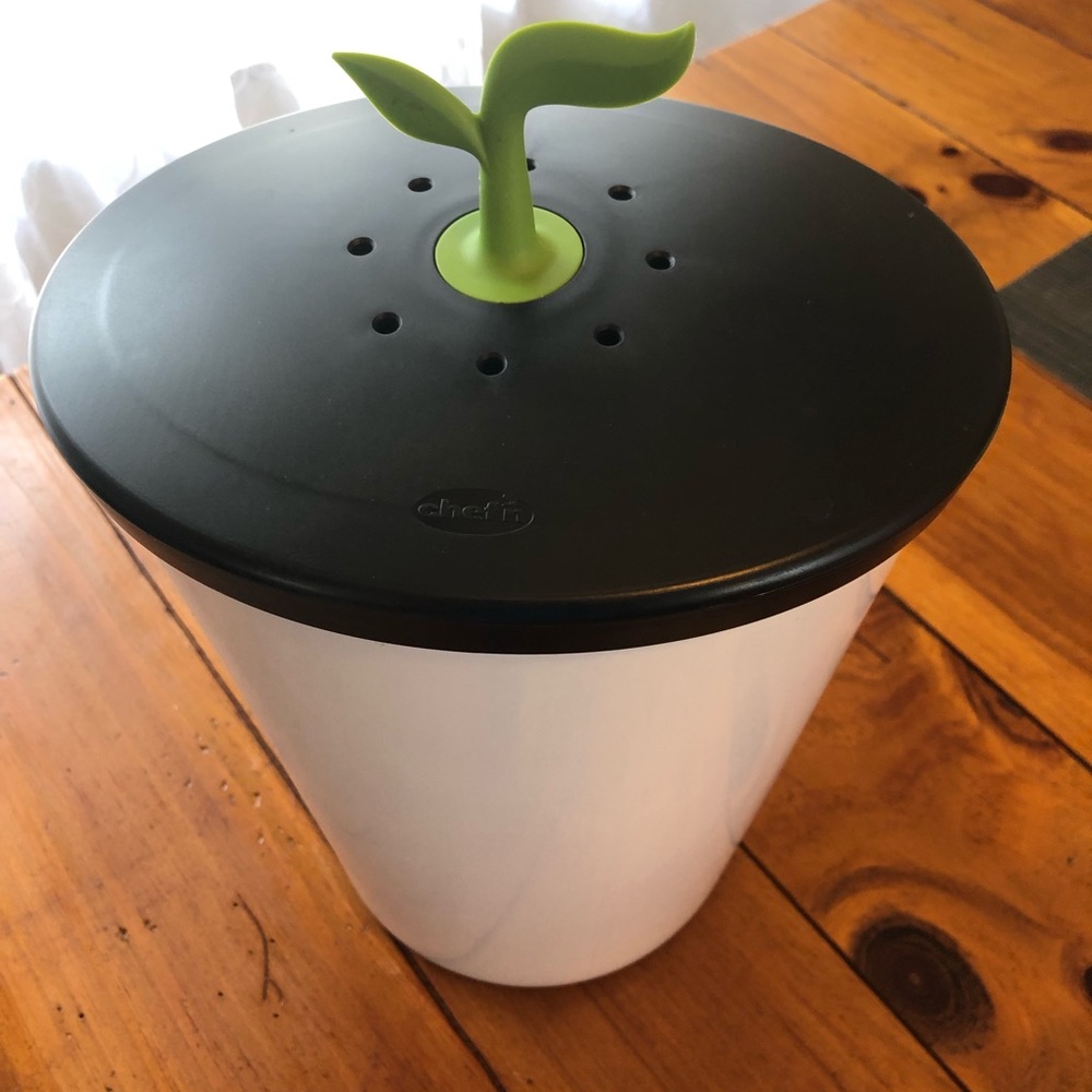 Chef'n 401-420-120 EcoCrock Counter Compost Bin